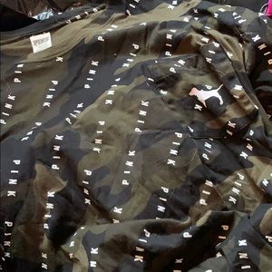 Camo long sleeve tee